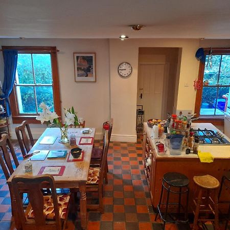 Annesley Park-Homestay Ap Dublin Exterior photo